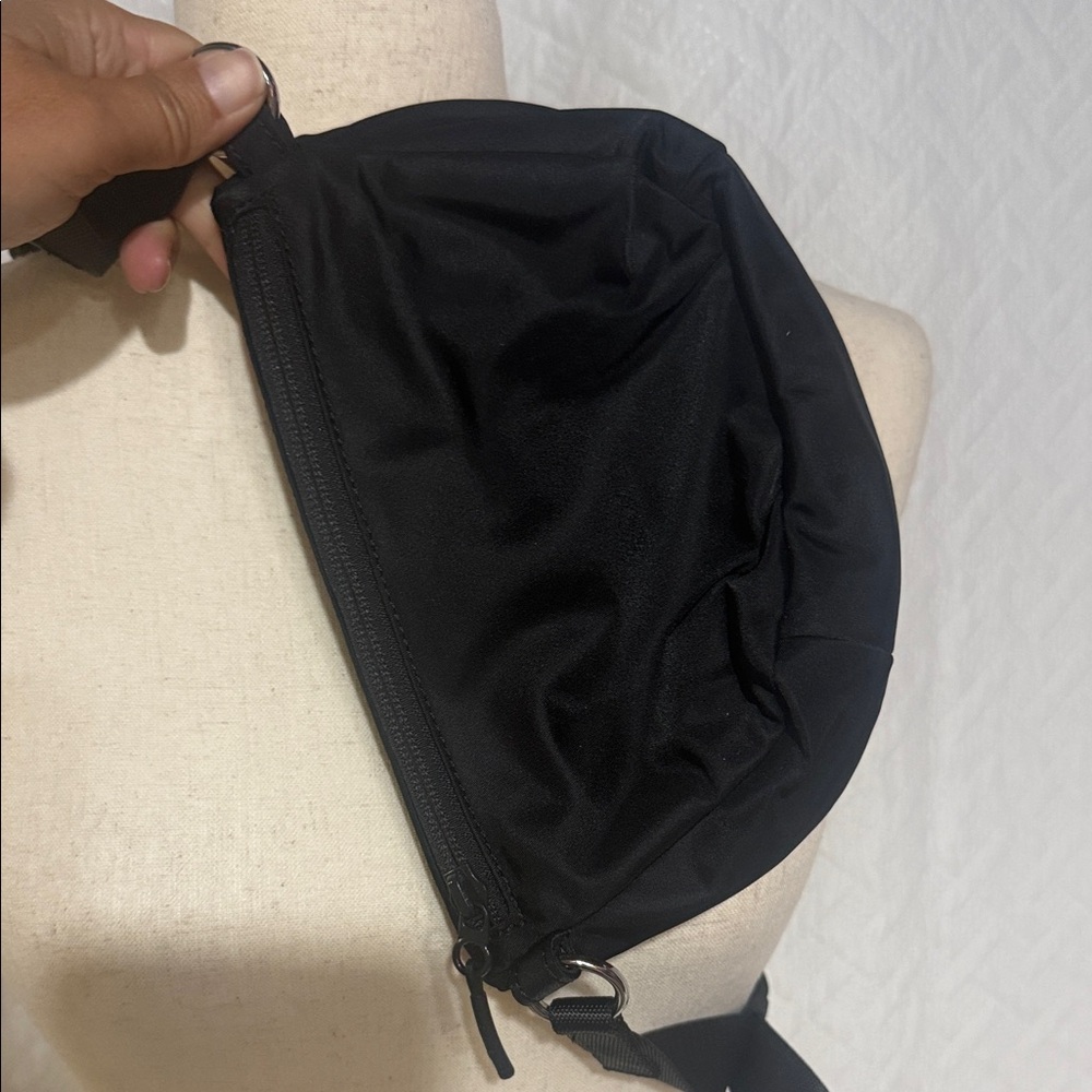 Lululemon Athletica Black Belt Bag - Picture 3 of 3